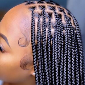 Small Knotless (Ombré Optional)